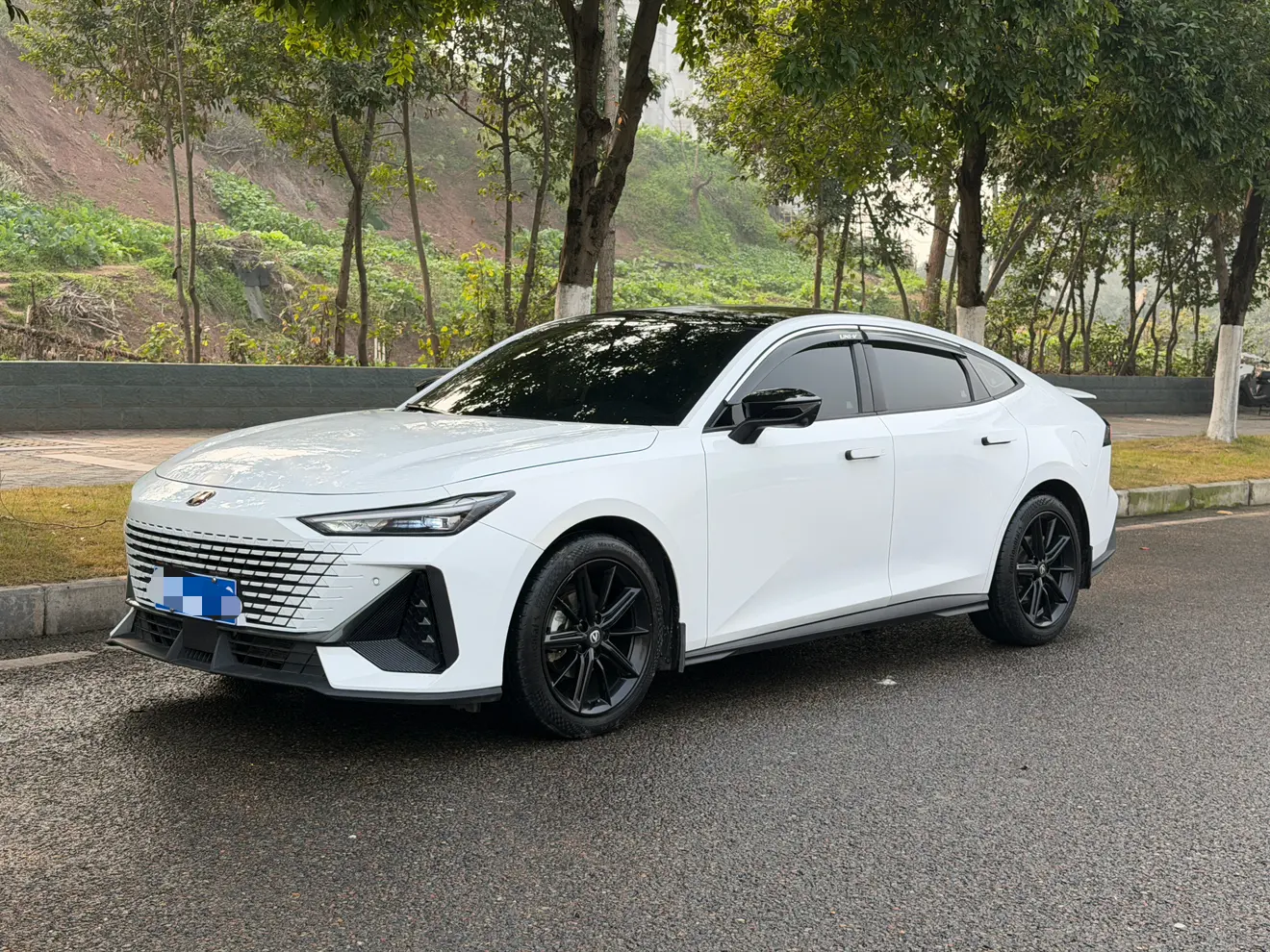 Changan UNI-V  из Китая