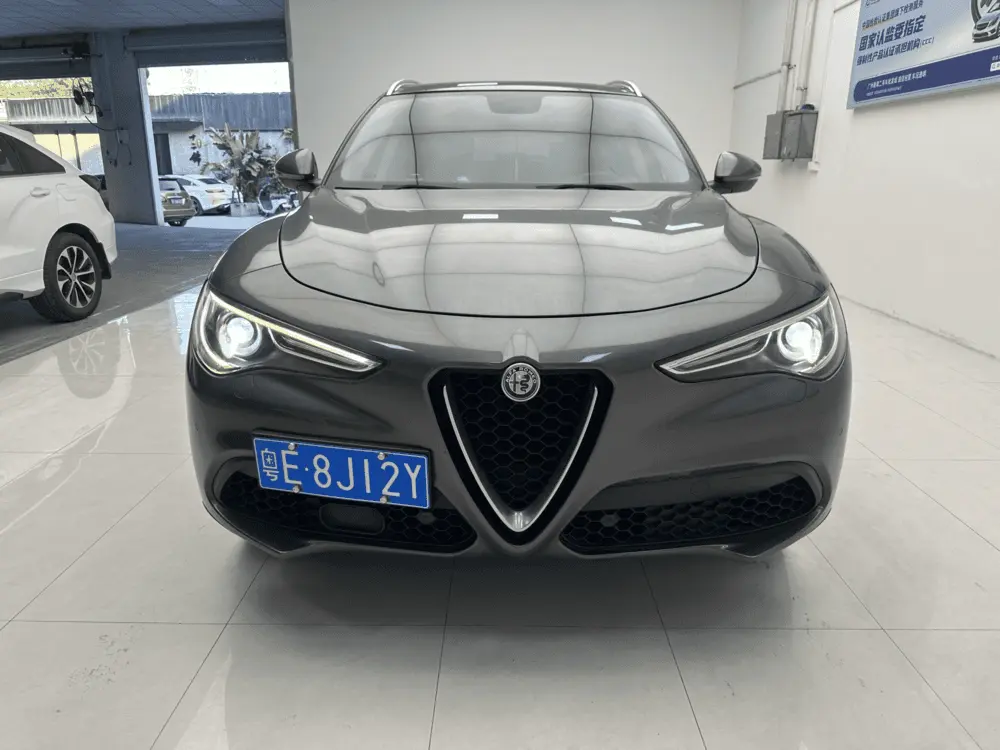Alfa romeo Stelvio  из Китая