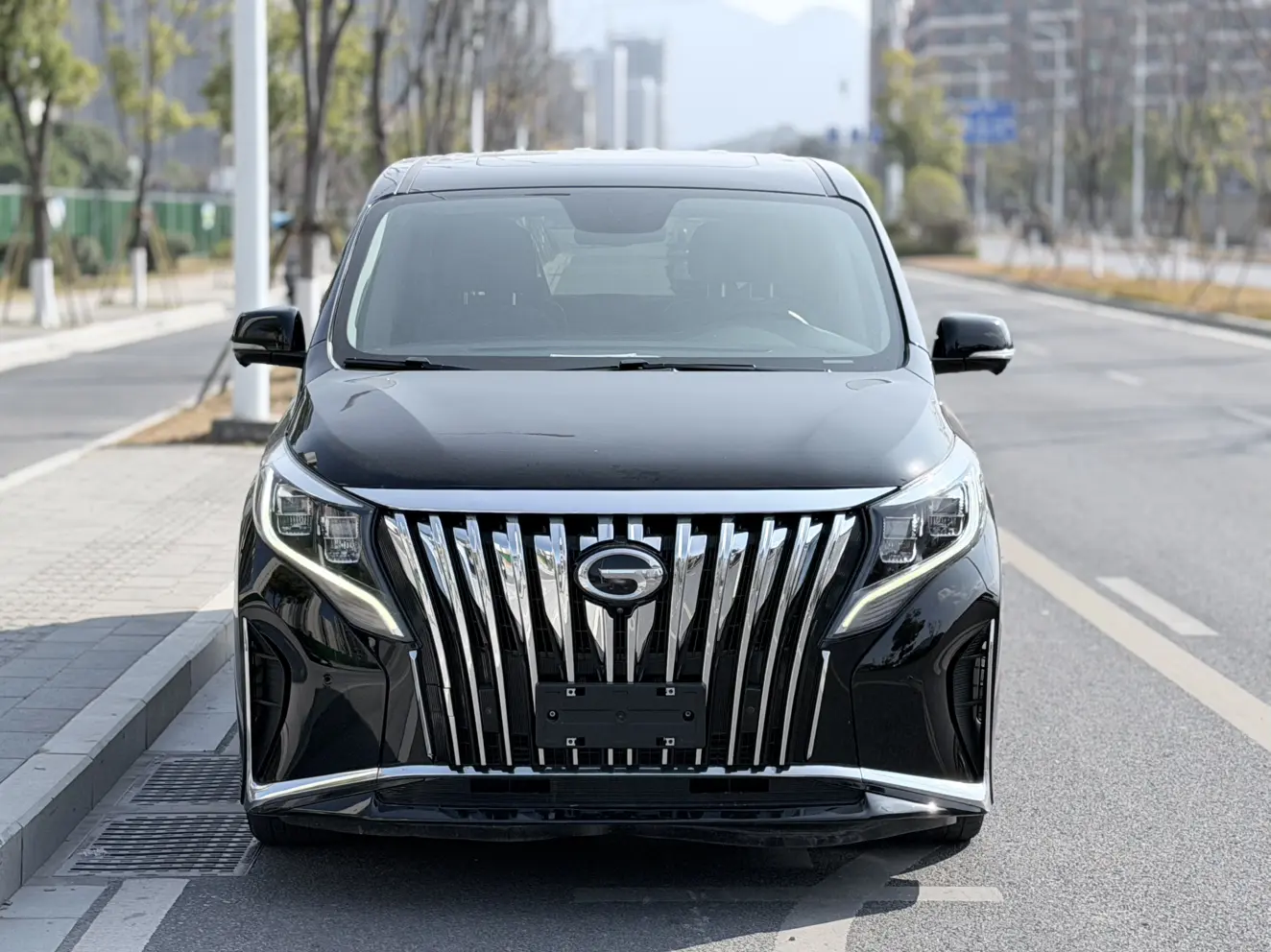 GAC Trumpchi M8  из Китая