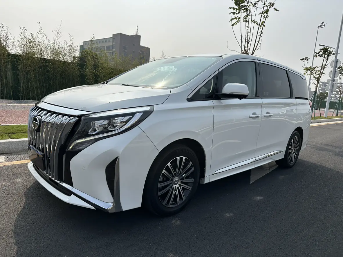 GAC Trumpchi M8  из Китая