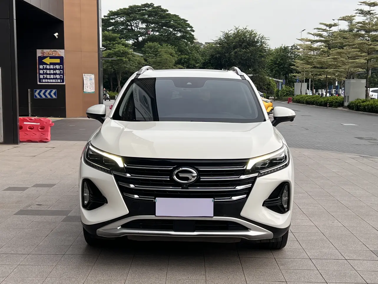 GAC Trumpchi GS4  из Китая