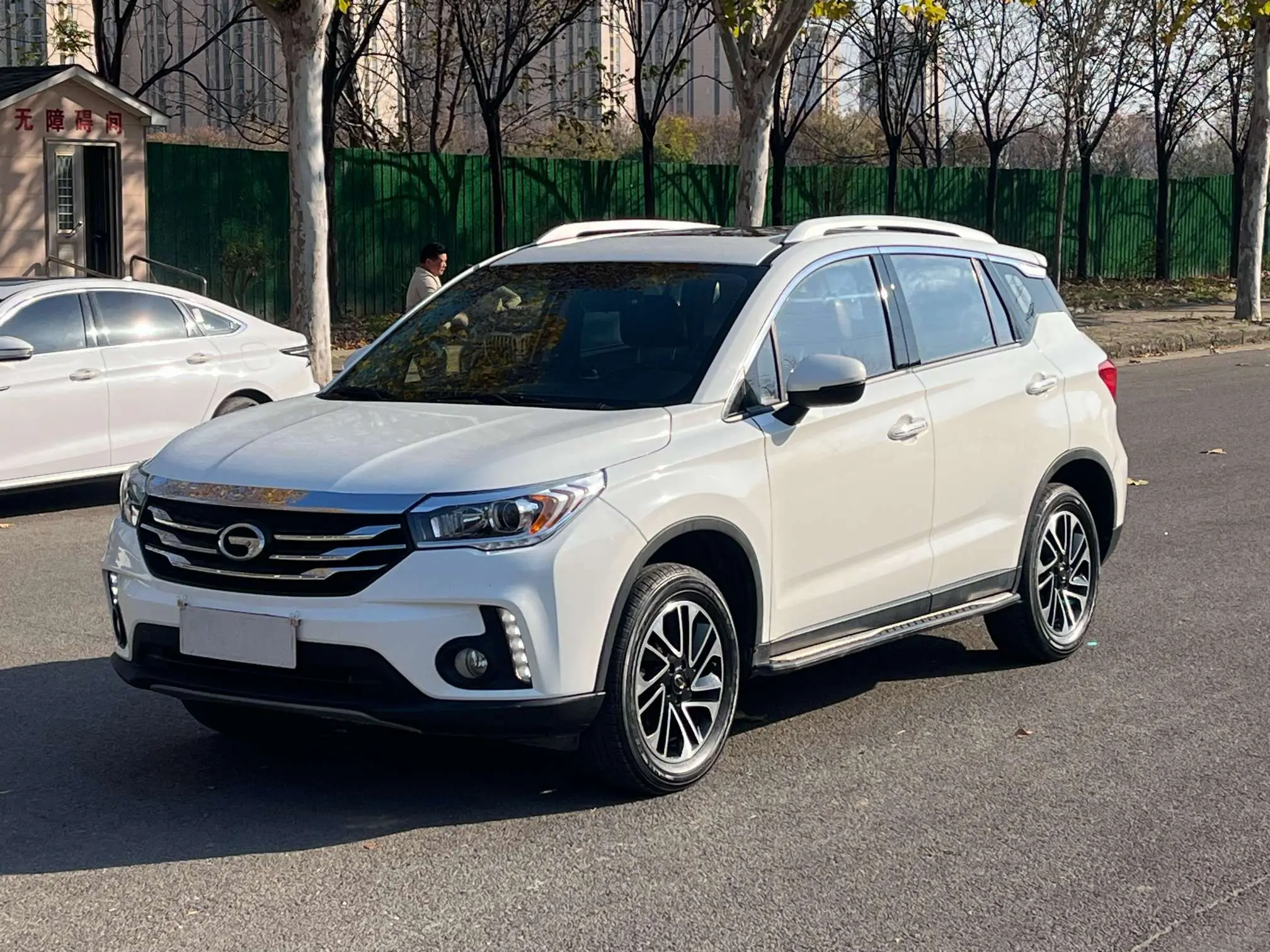 GAC Trumpchi GS4  из Китая