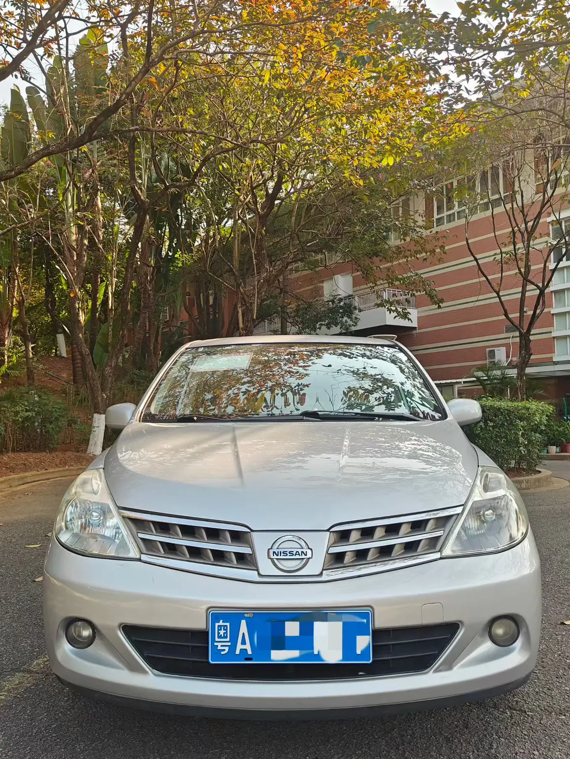 Nissan Tiida  из Китая