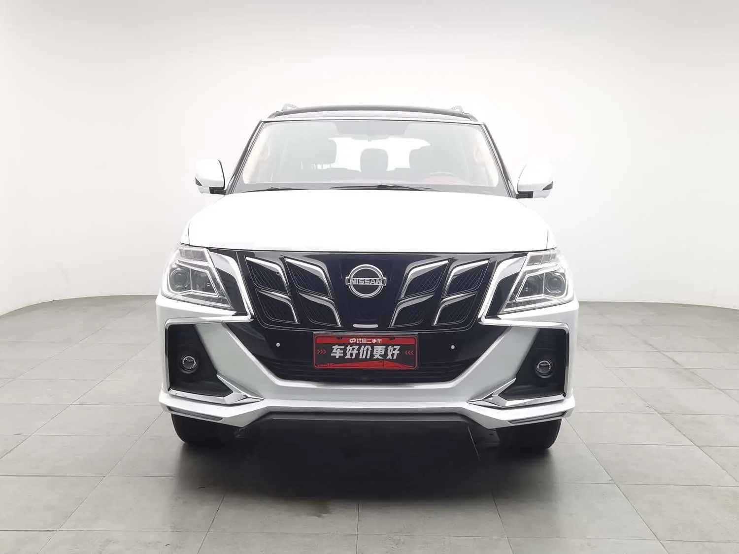 Nissan Patrol  из Китая