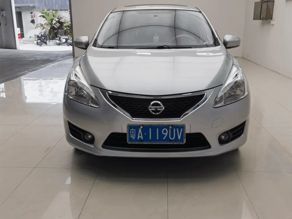 Nissan Tiida  из Китая