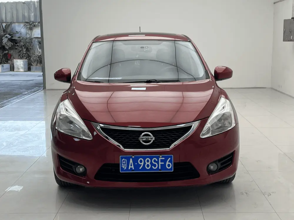 Nissan Tiida  из Китая