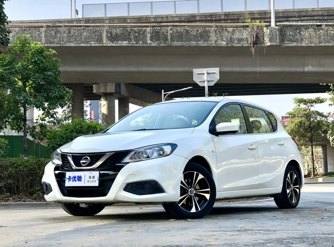 Nissan Tiida  из Китая