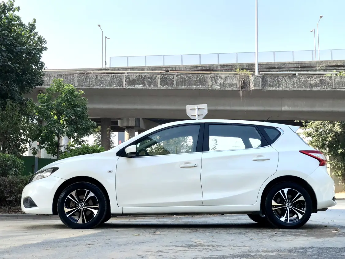 Nissan Tiida  из Китая