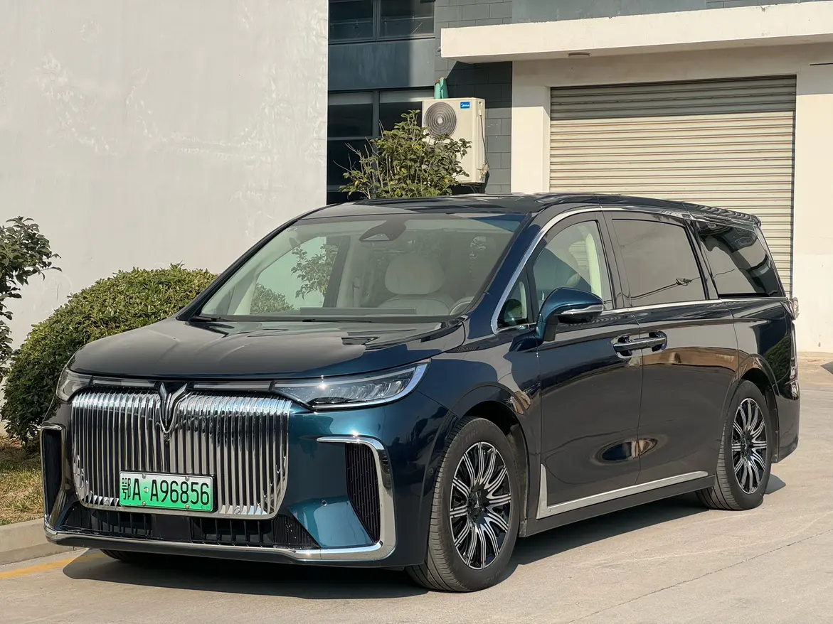 Voyah Lantu Dreamer EV  из Китая