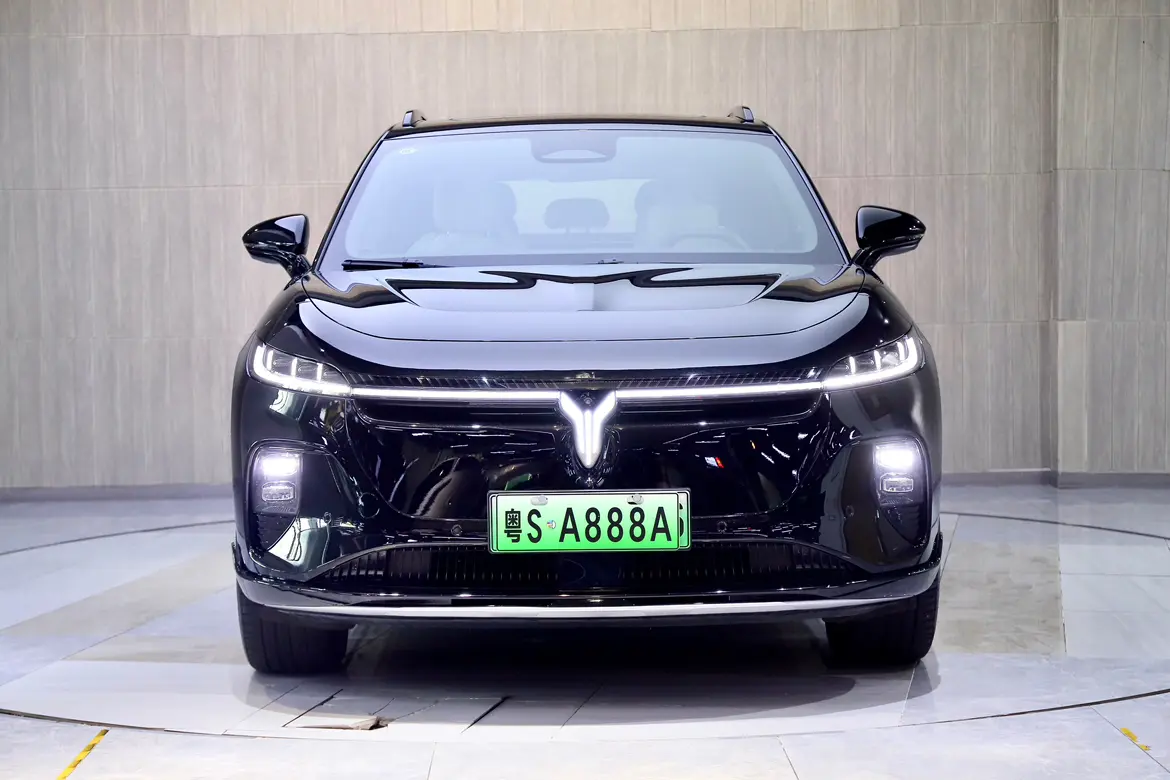 Voyah Courage  из Китая