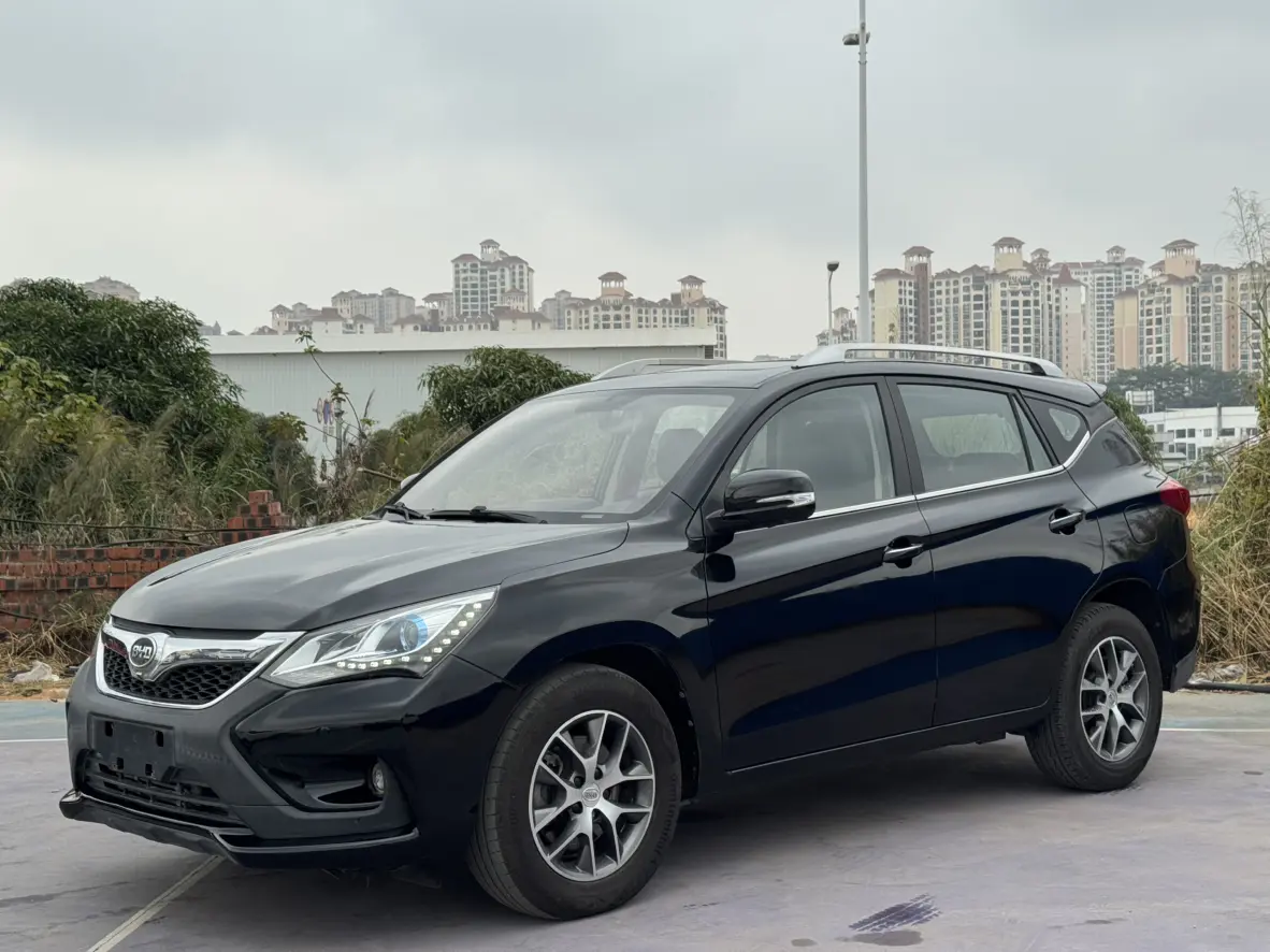 BYD Song  из Китая