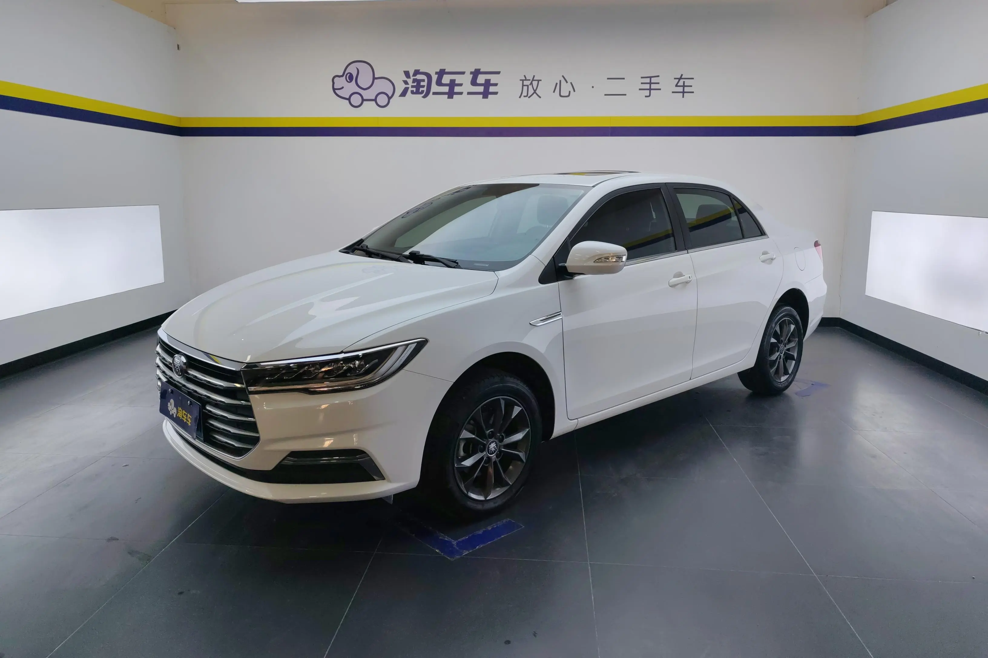 BYD Qin  из Китая
