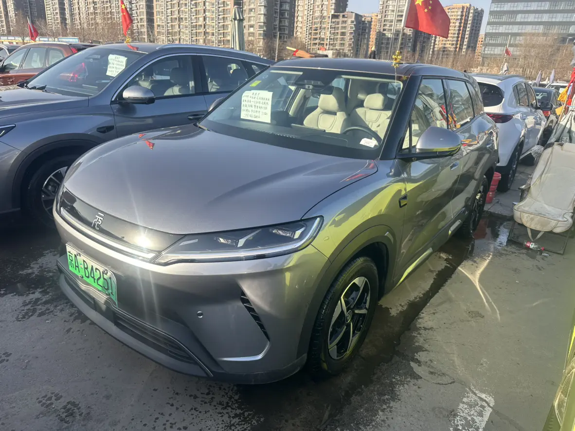 BYD Yuan UP  из Китая