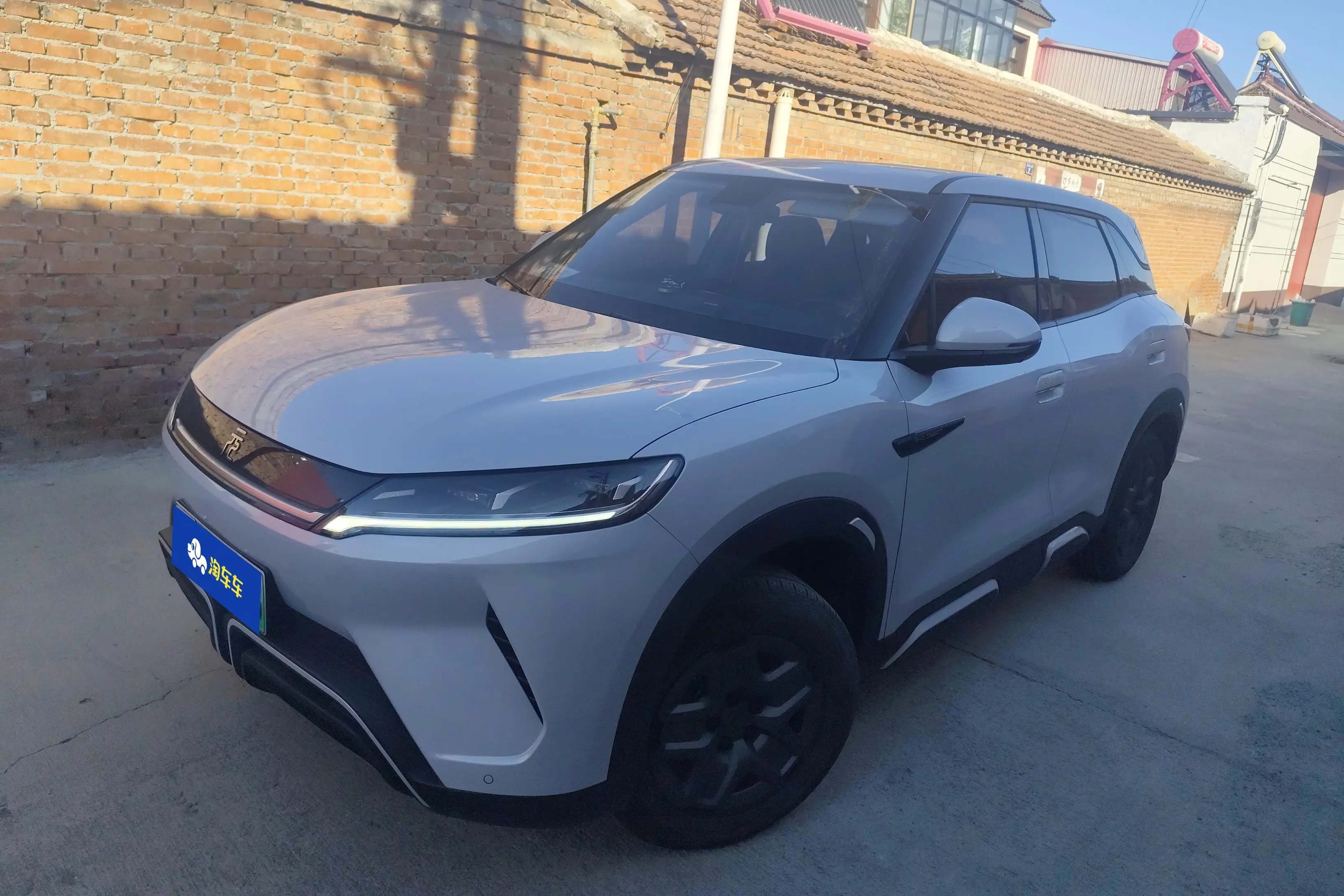 BYD Yuan UP  из Китая