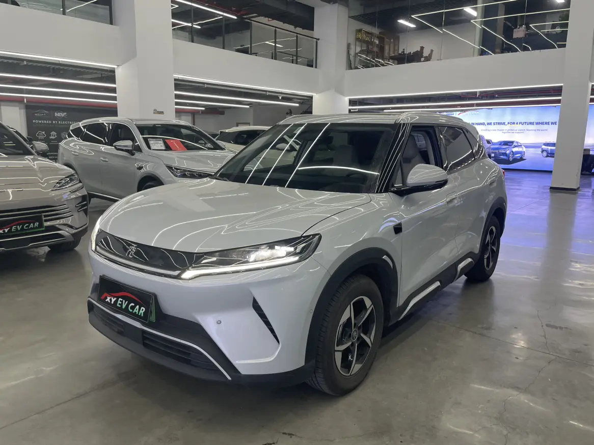 BYD Yuan UP  из Китая