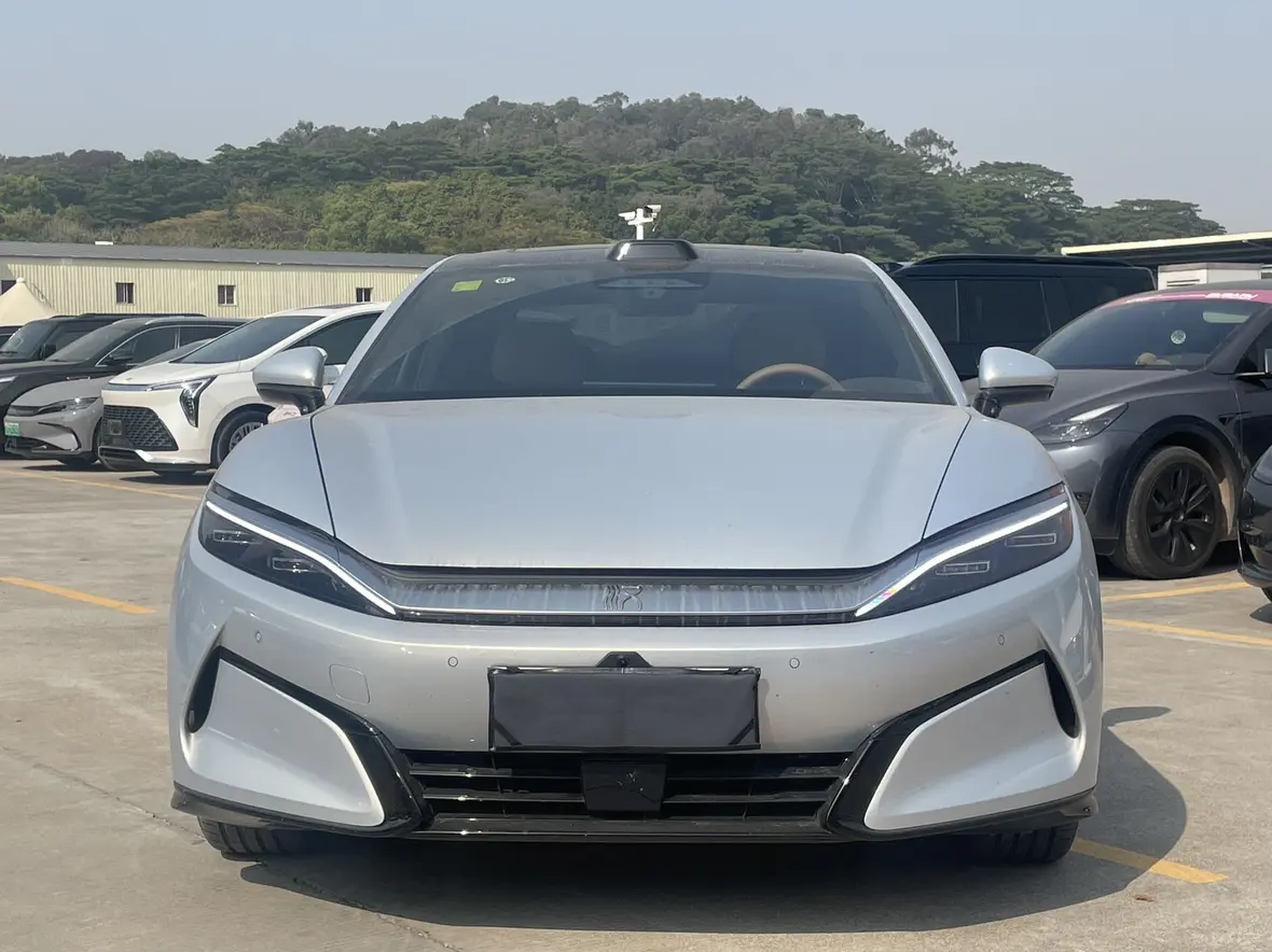 BYD Han L EV  из Китая