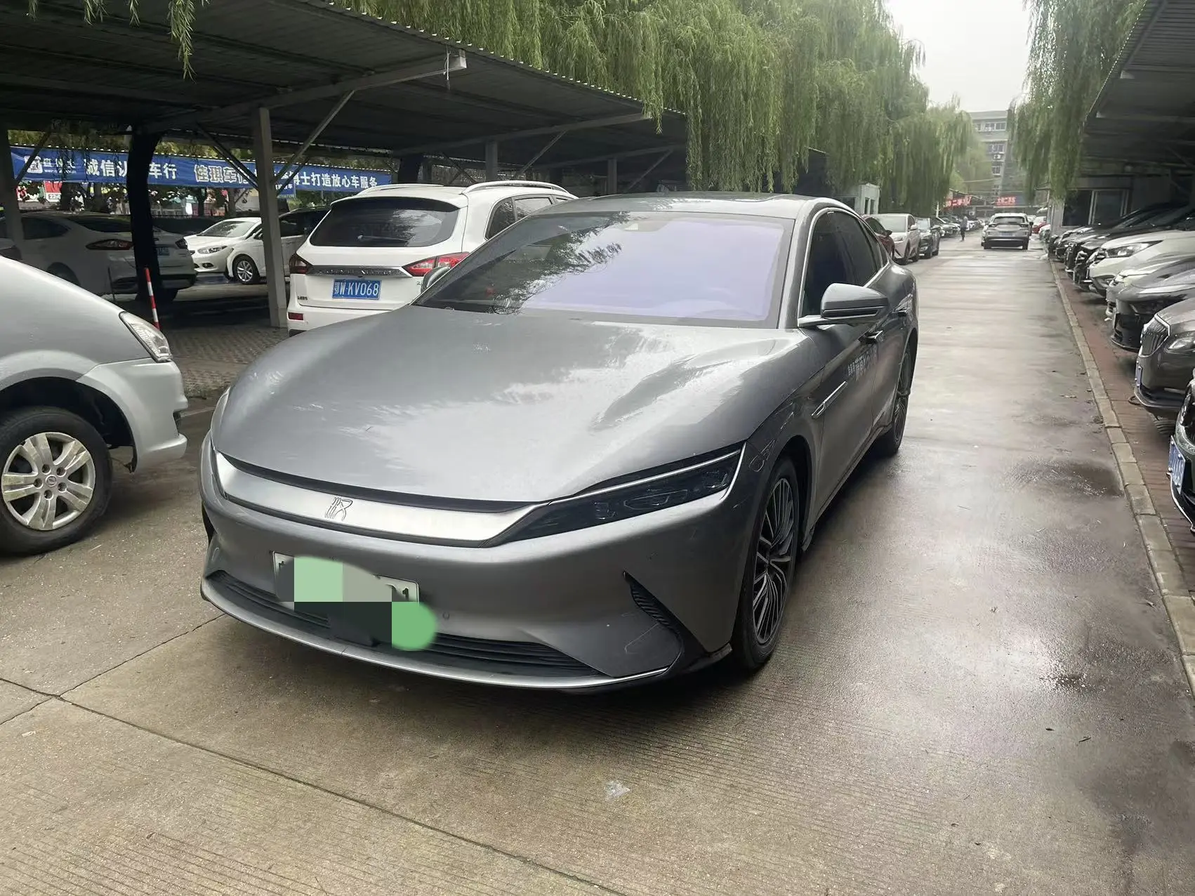 BYD Han EV  из Китая