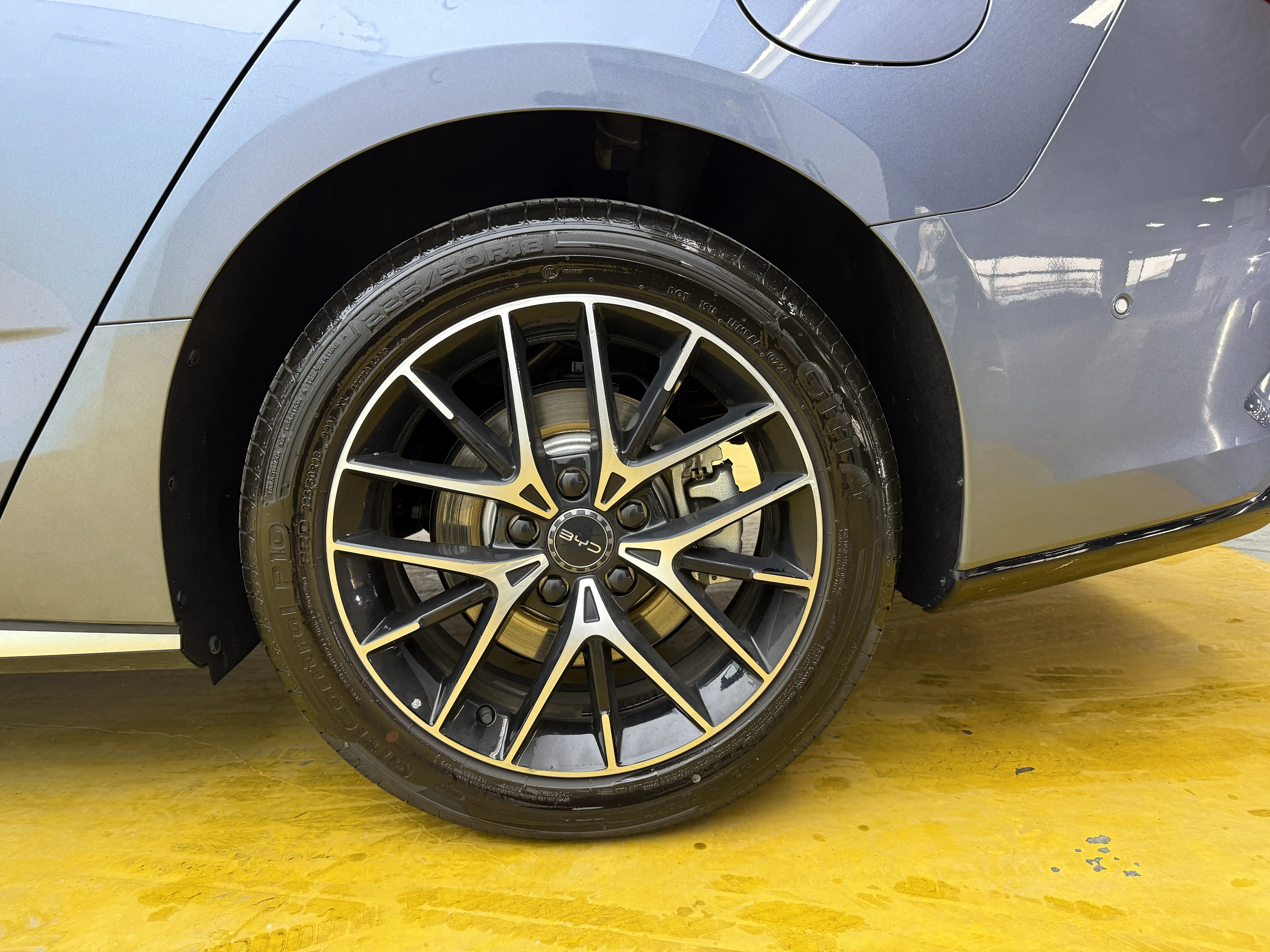 BYD Seal 07DM  из Китая