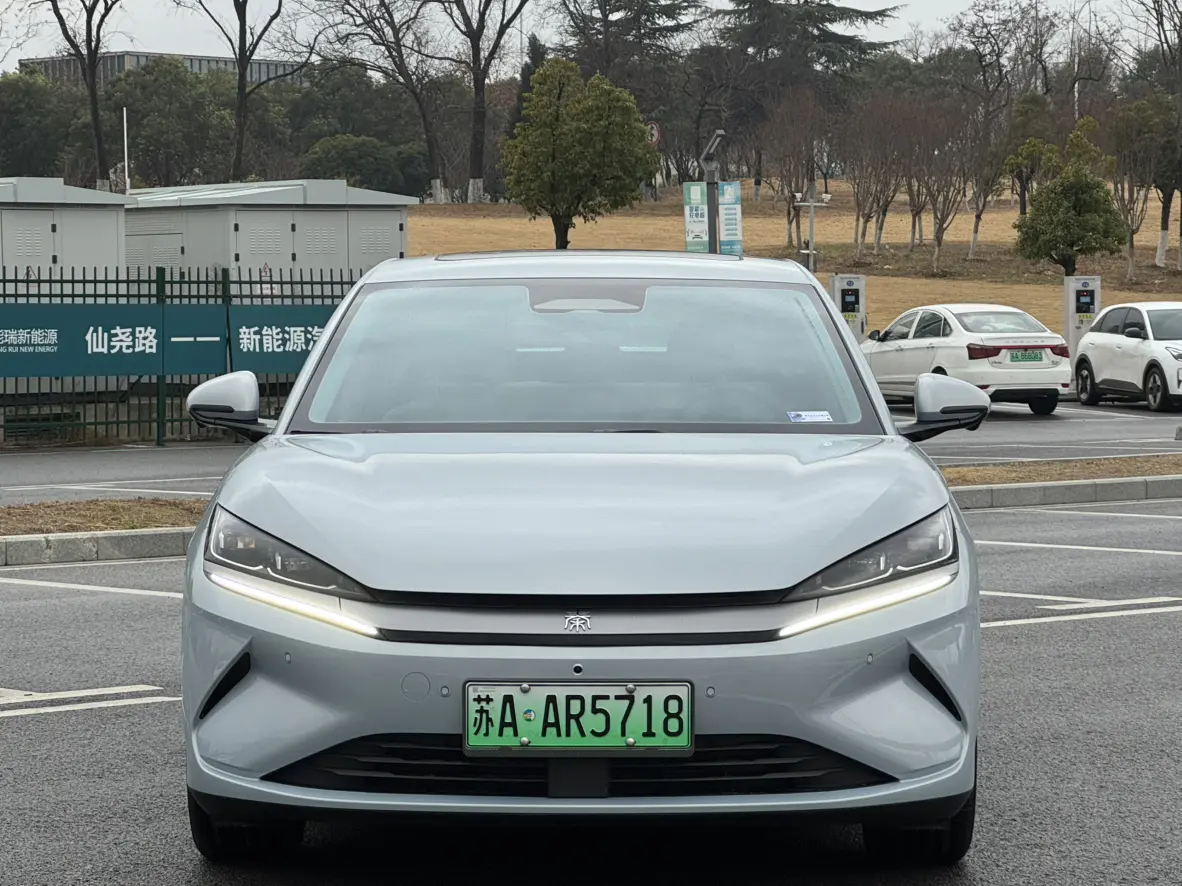 BYD Qin L EV  из Китая