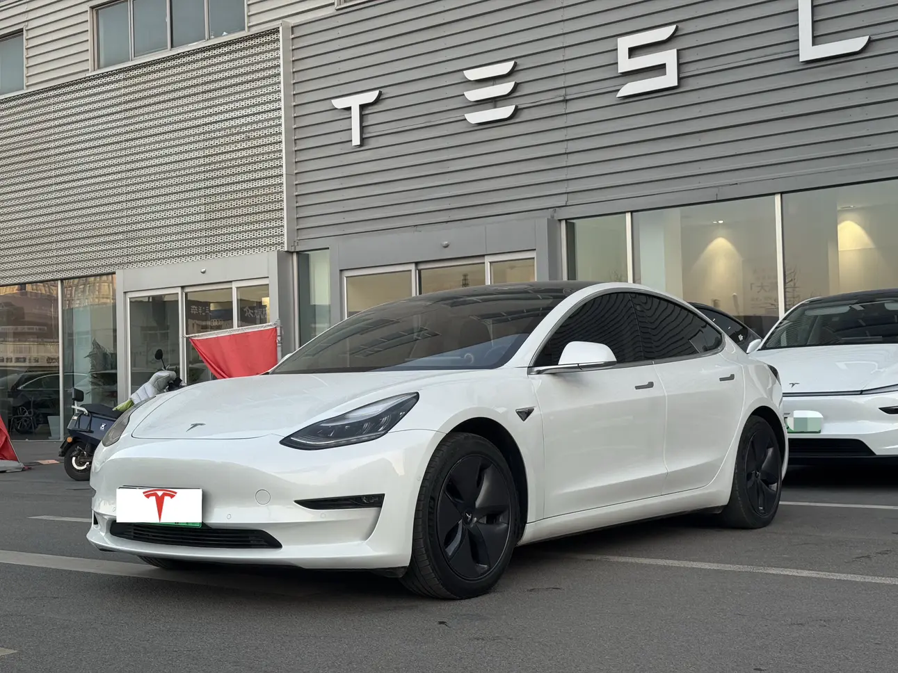 Tesla Model 3  из Китая