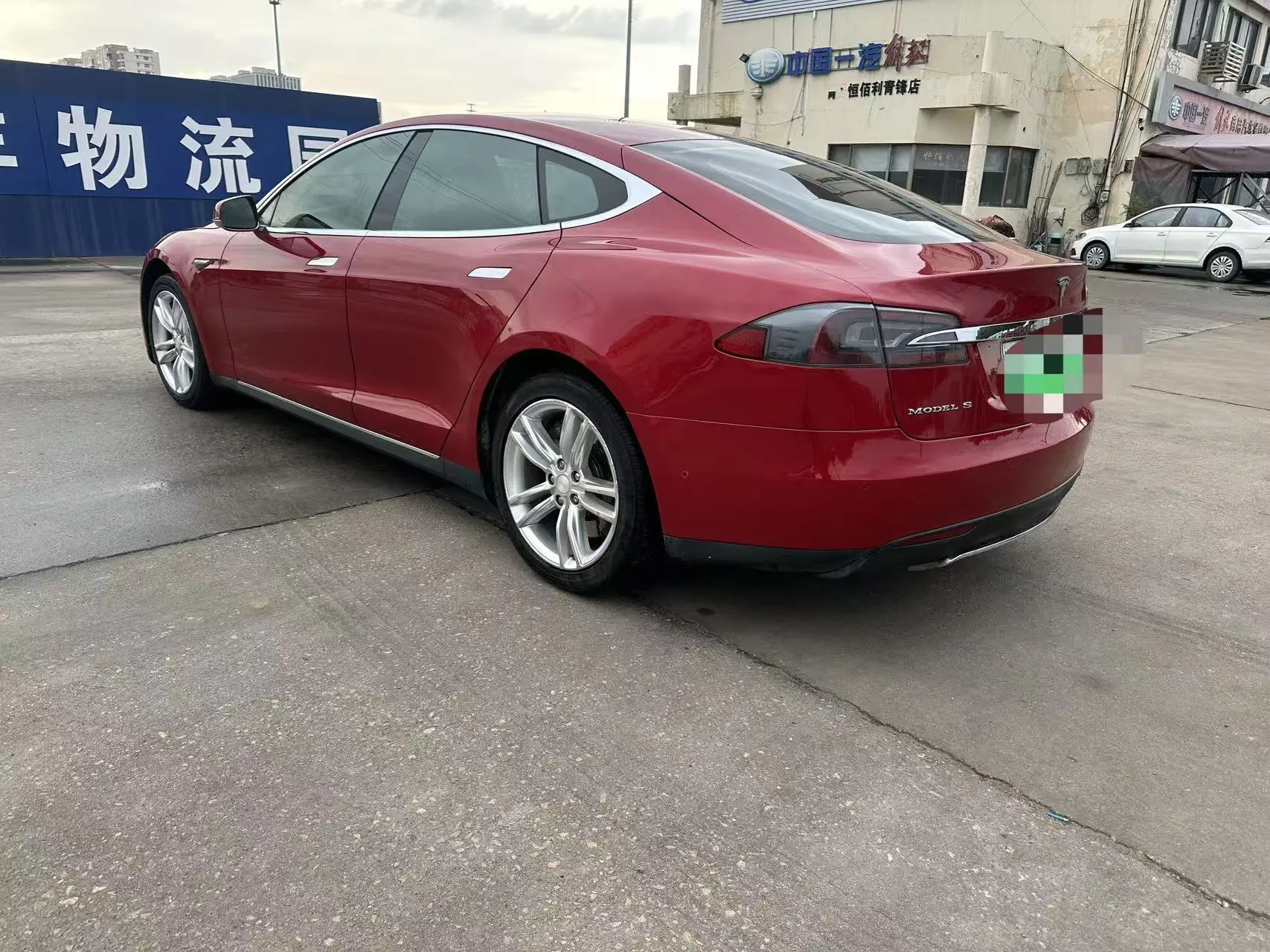 Tesla Model S  из Китая