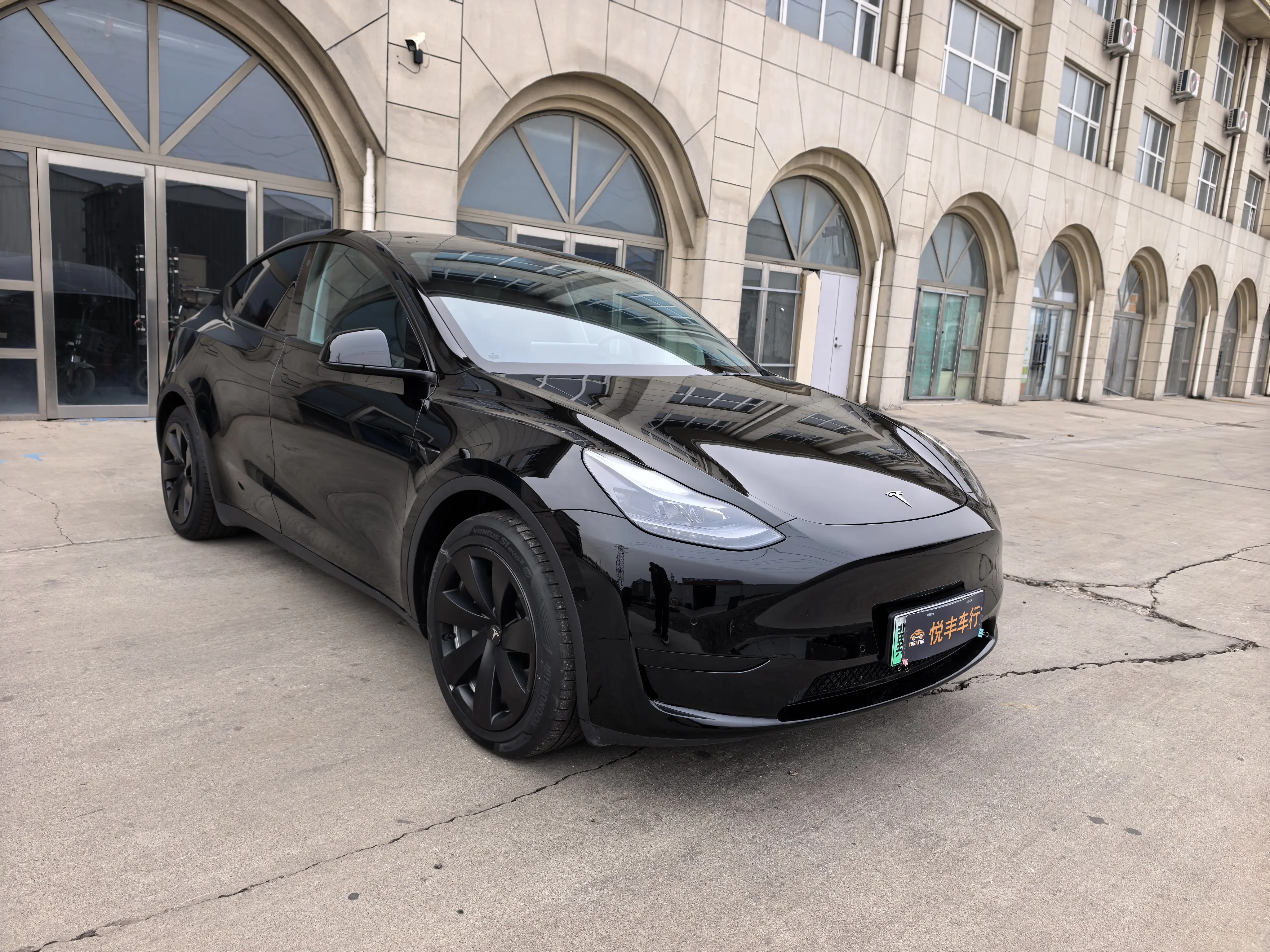 Tesla Model Y  из Китая