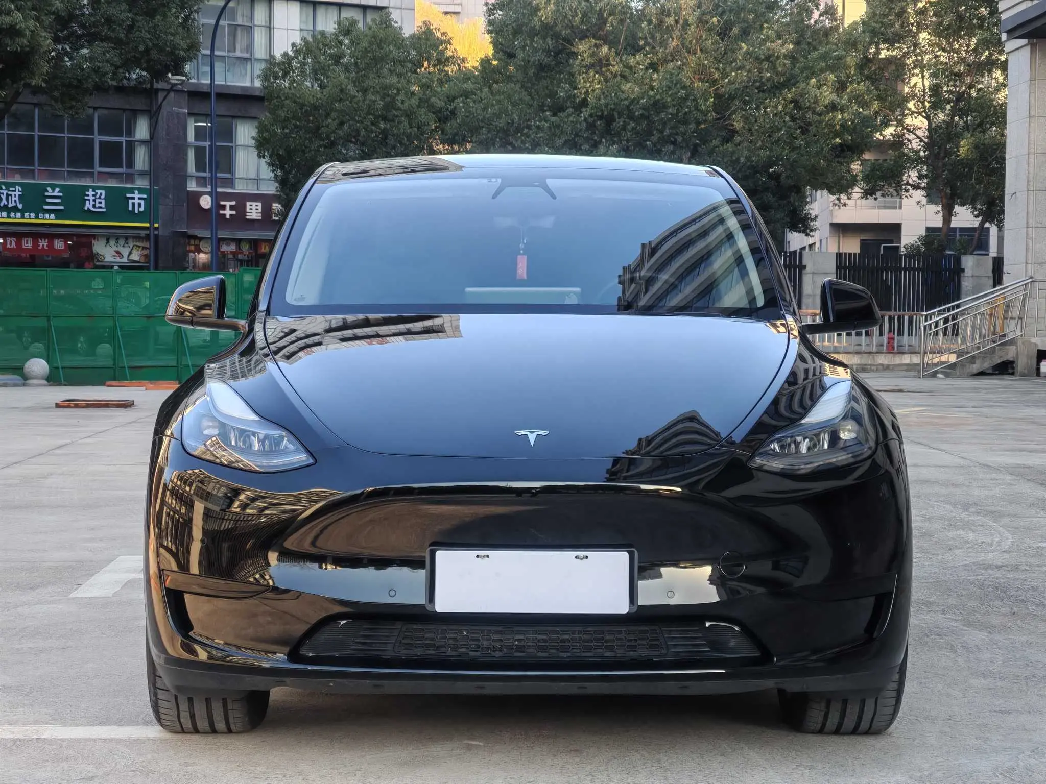 Tesla Model Y  из Китая