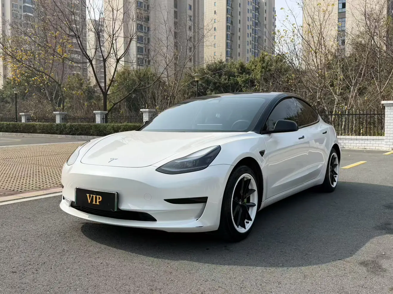 Tesla Model 3  из Китая