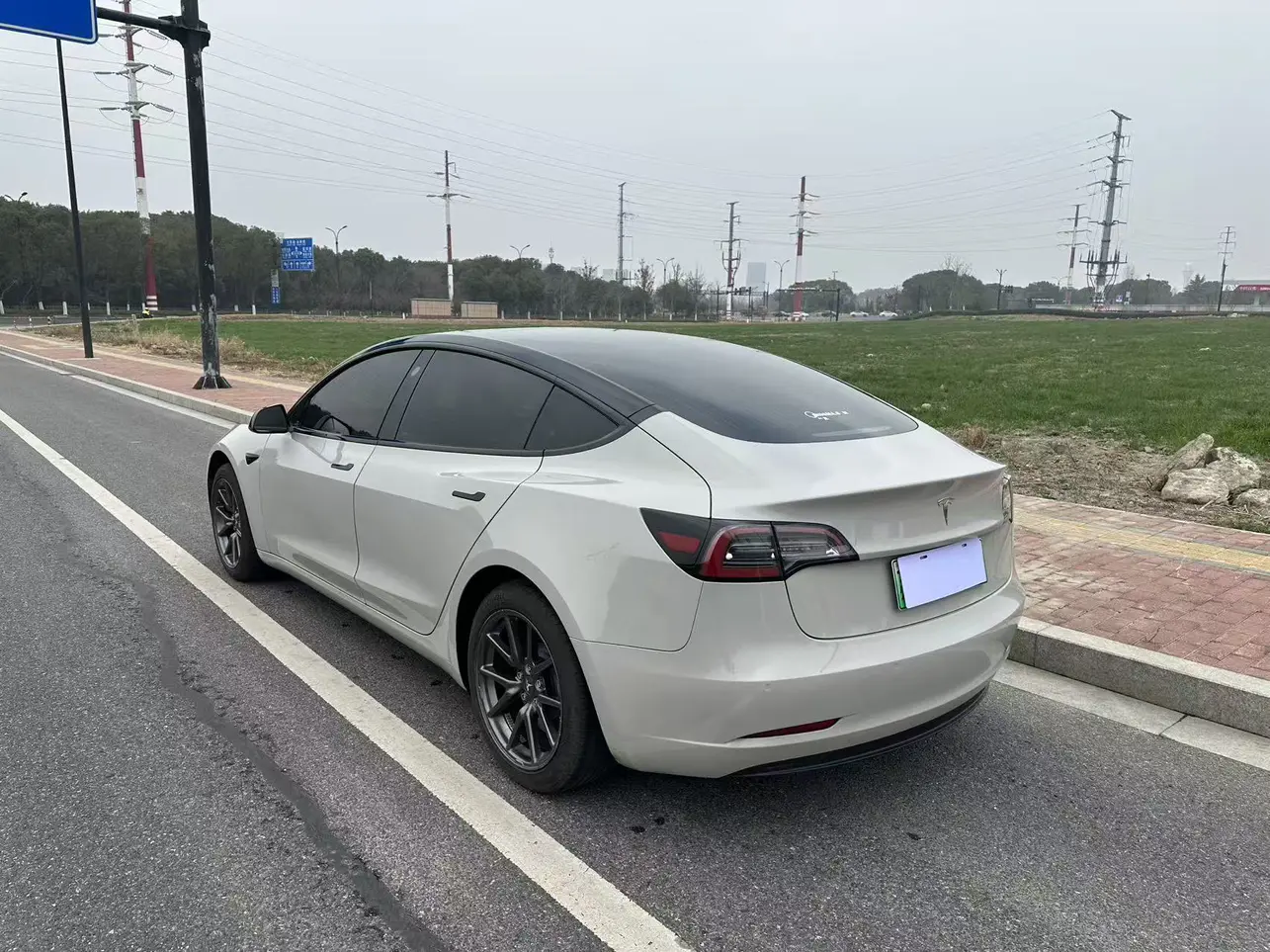 Tesla Model 3  из Китая