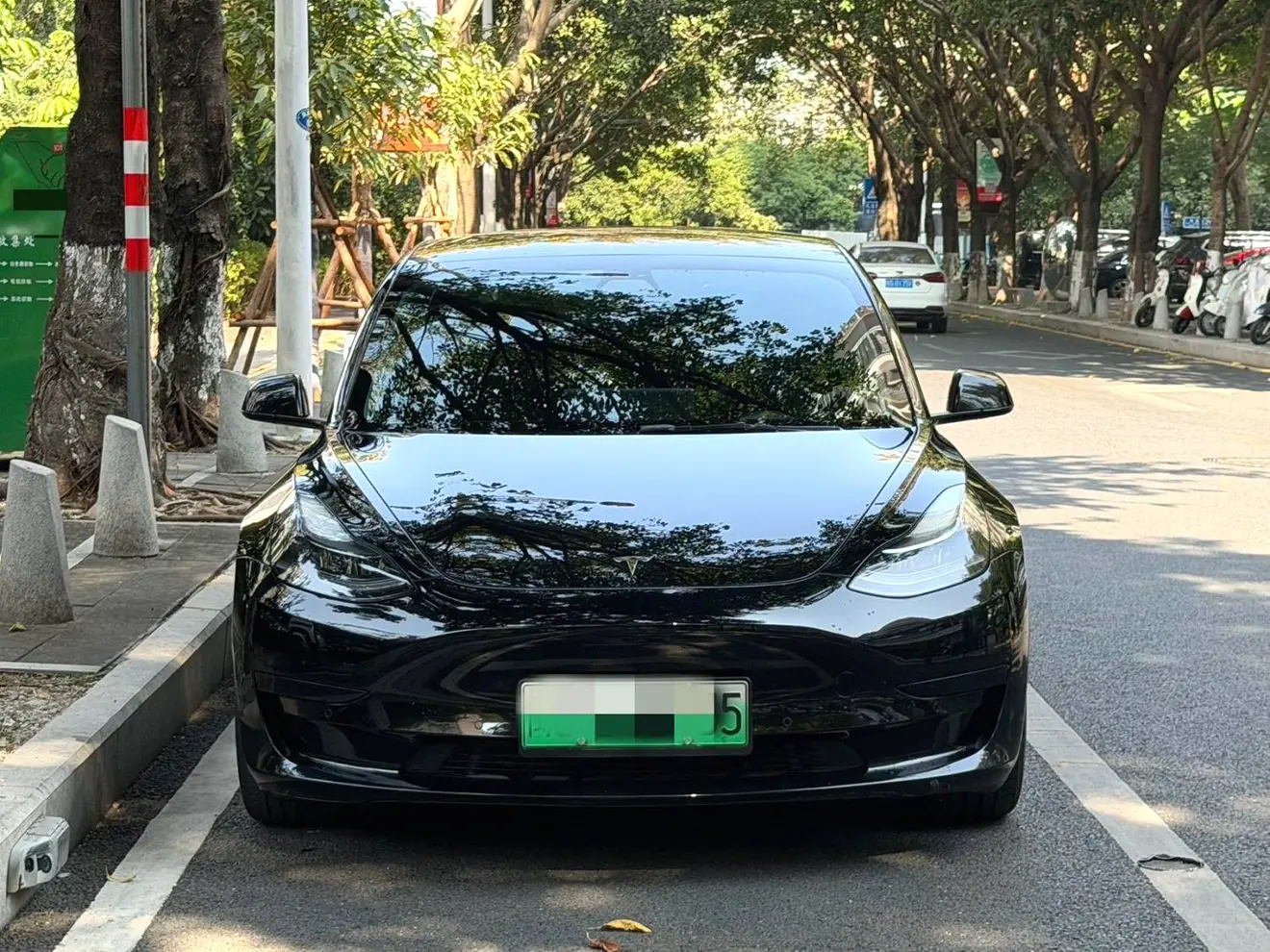 Tesla Model 3  из Китая