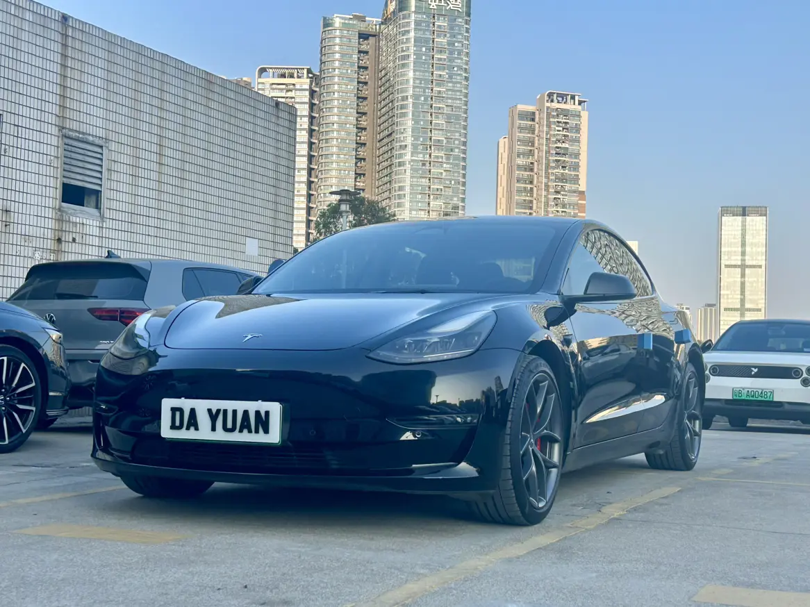 Tesla Model 3  из Китая