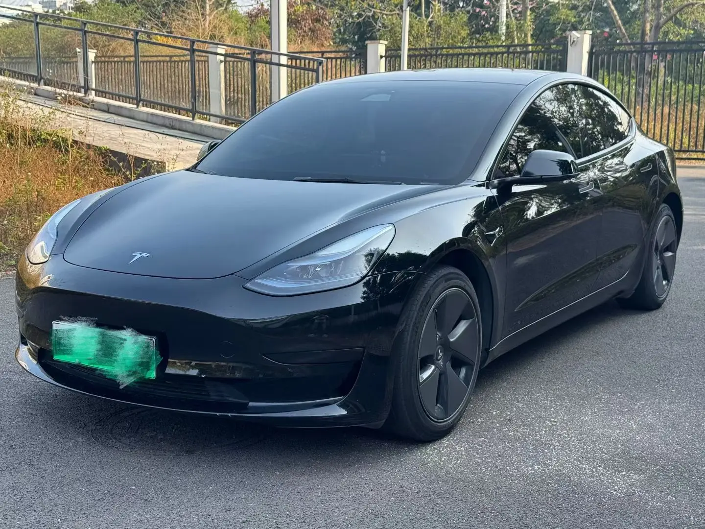Tesla Model 3  из Китая