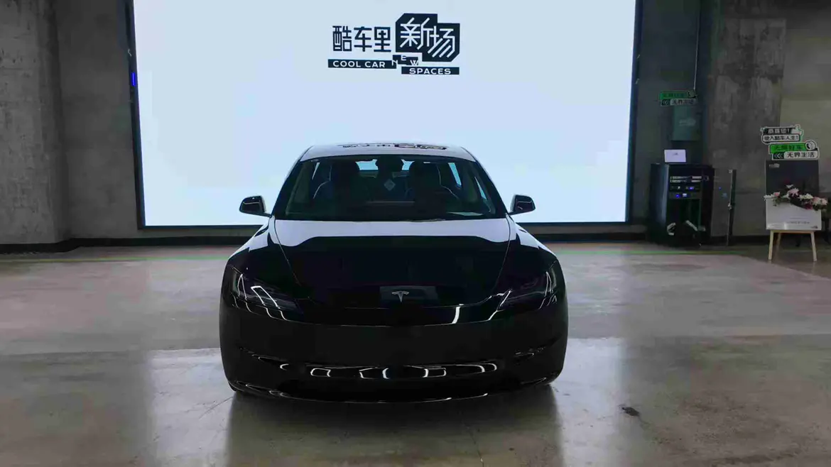 Tesla Model 3  из Китая