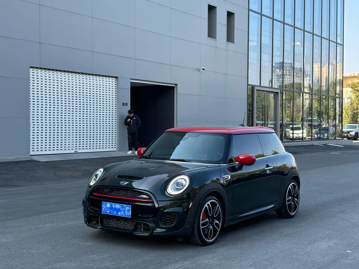 MINI JCW  из Китая
