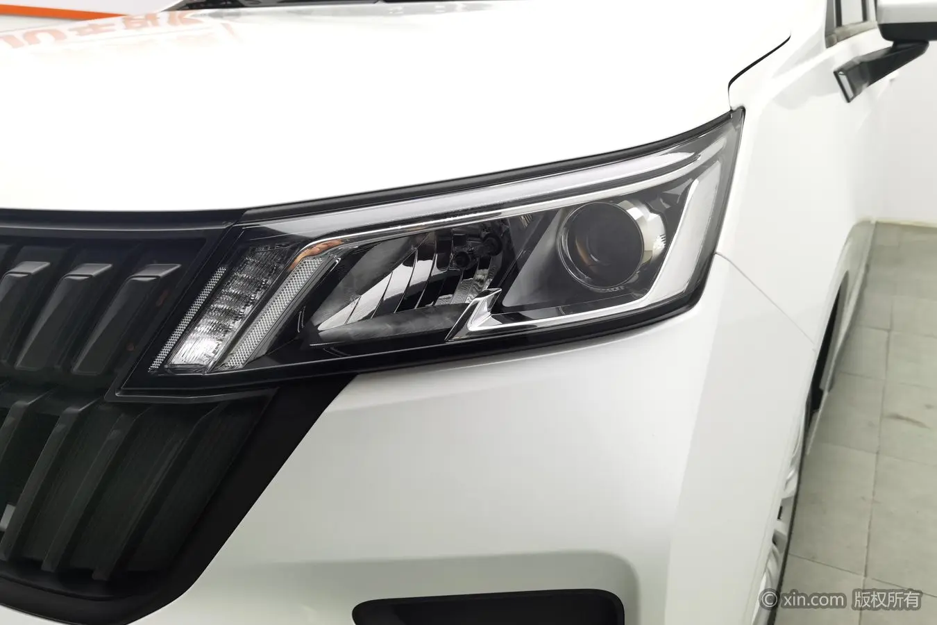 Wuling Jiachen  из Китая