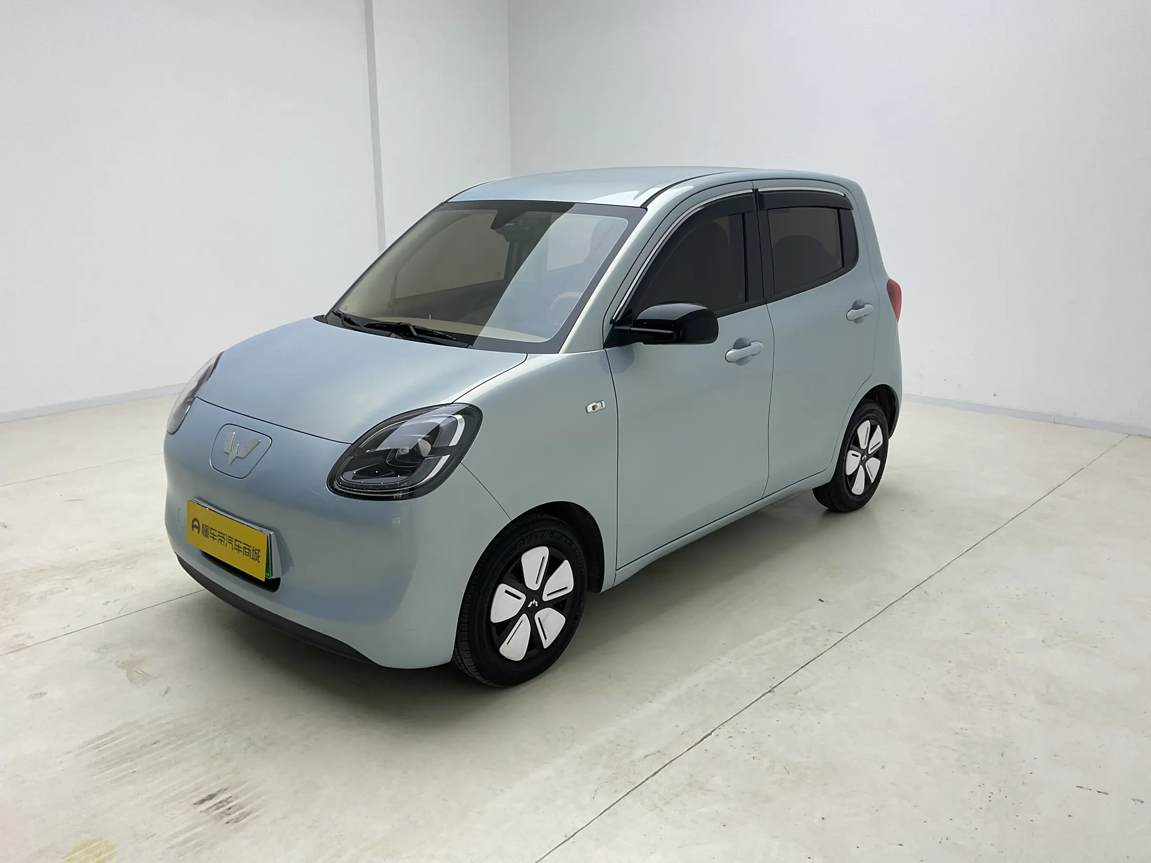 Wuling Hongguang MINIEV  из Китая