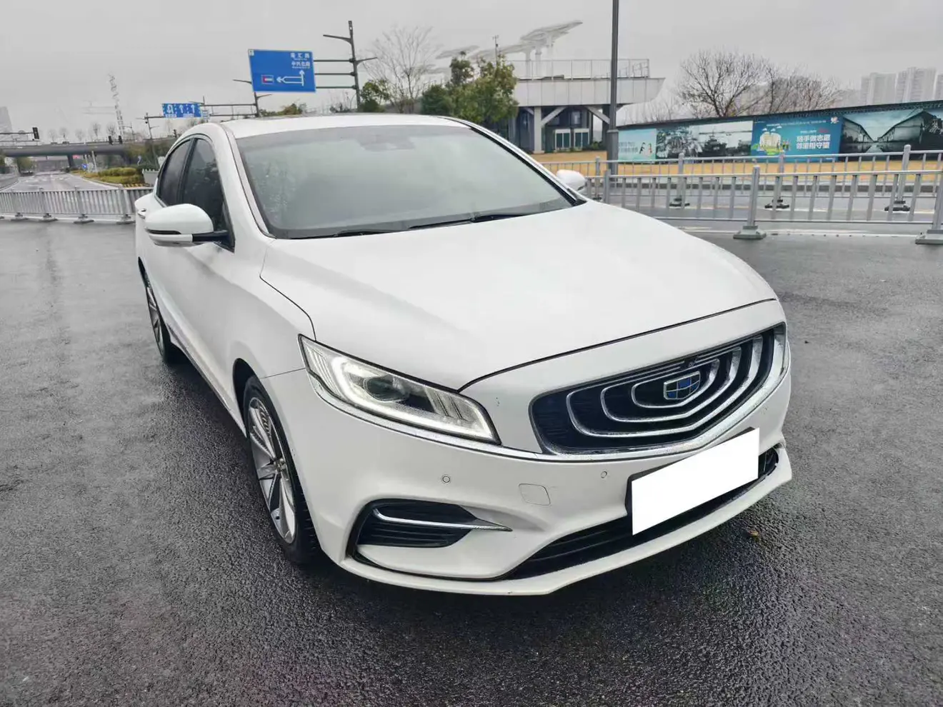 Geely Borui ePro  из Китая