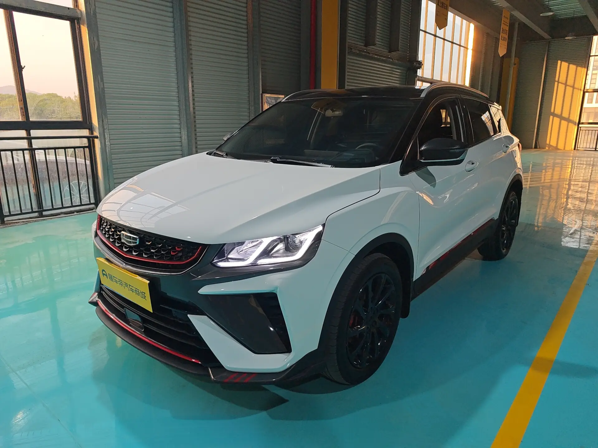 Geely Coolray SX11 (Binyue)  из Китая