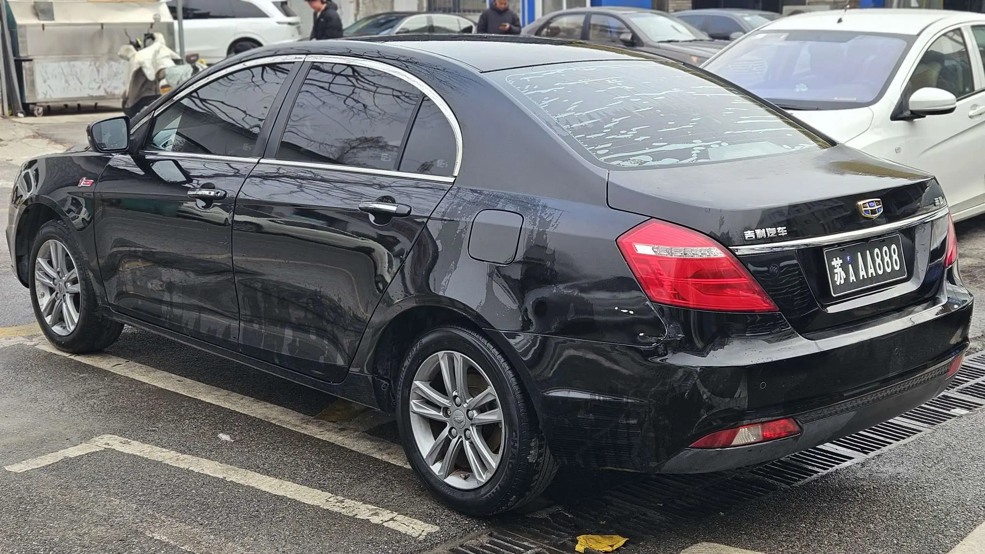 Geely Emgrand  из Китая