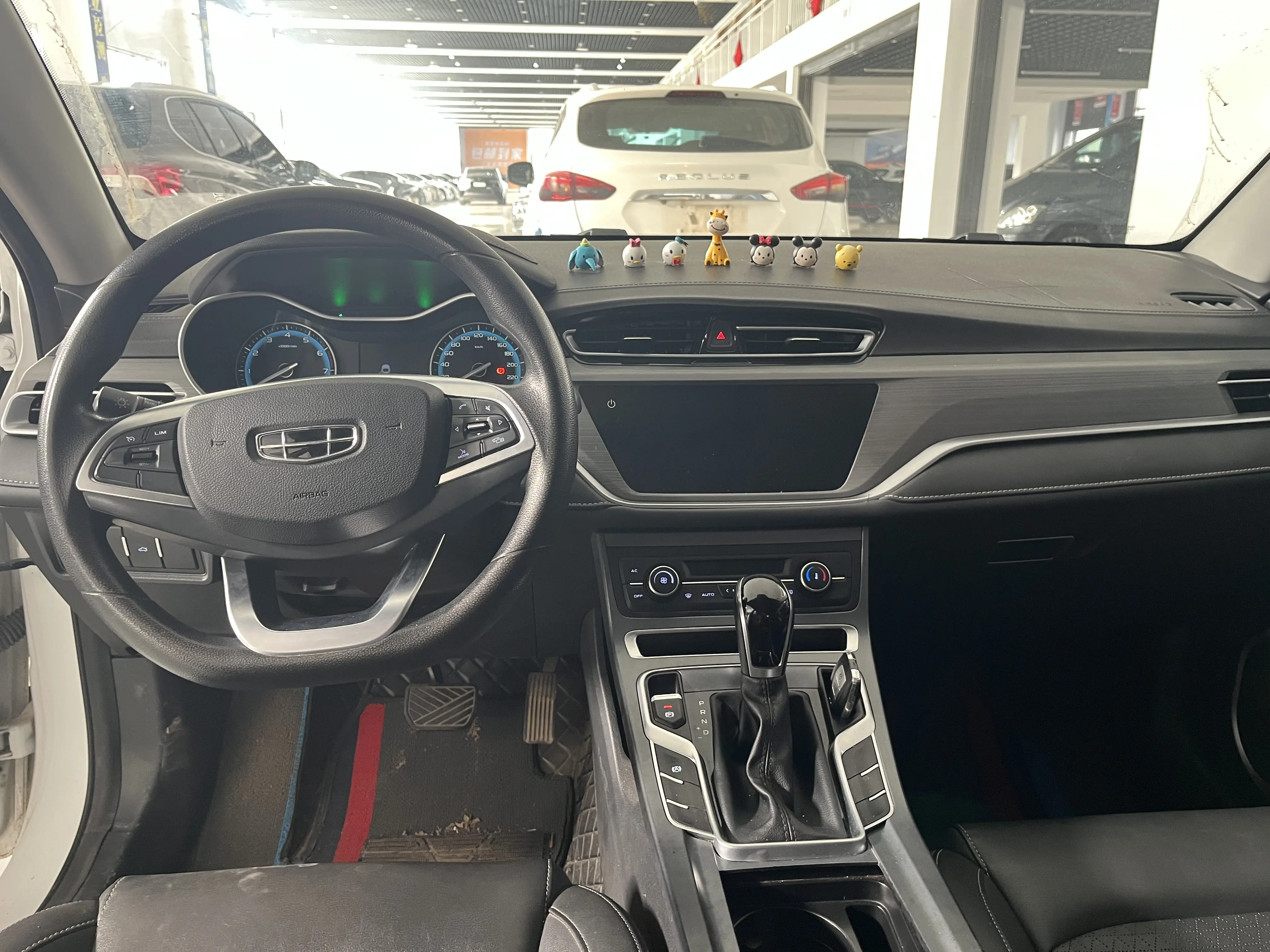 Geely Emgrand  из Китая