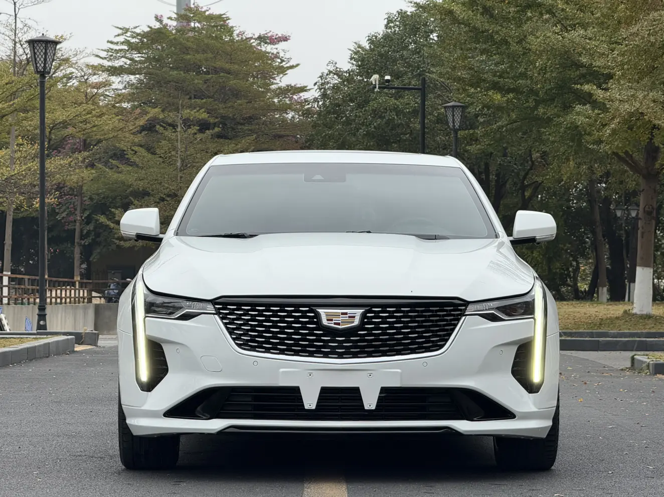 Cadillac CT4  из Китая
