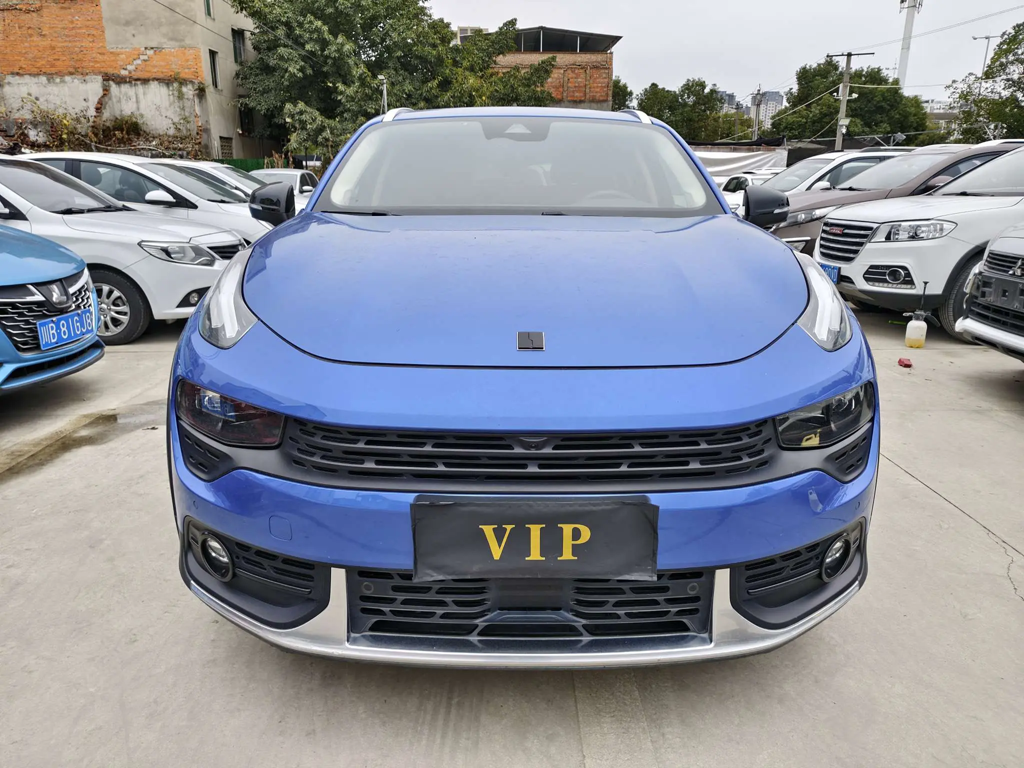 Lynk & Co 02  из Китая