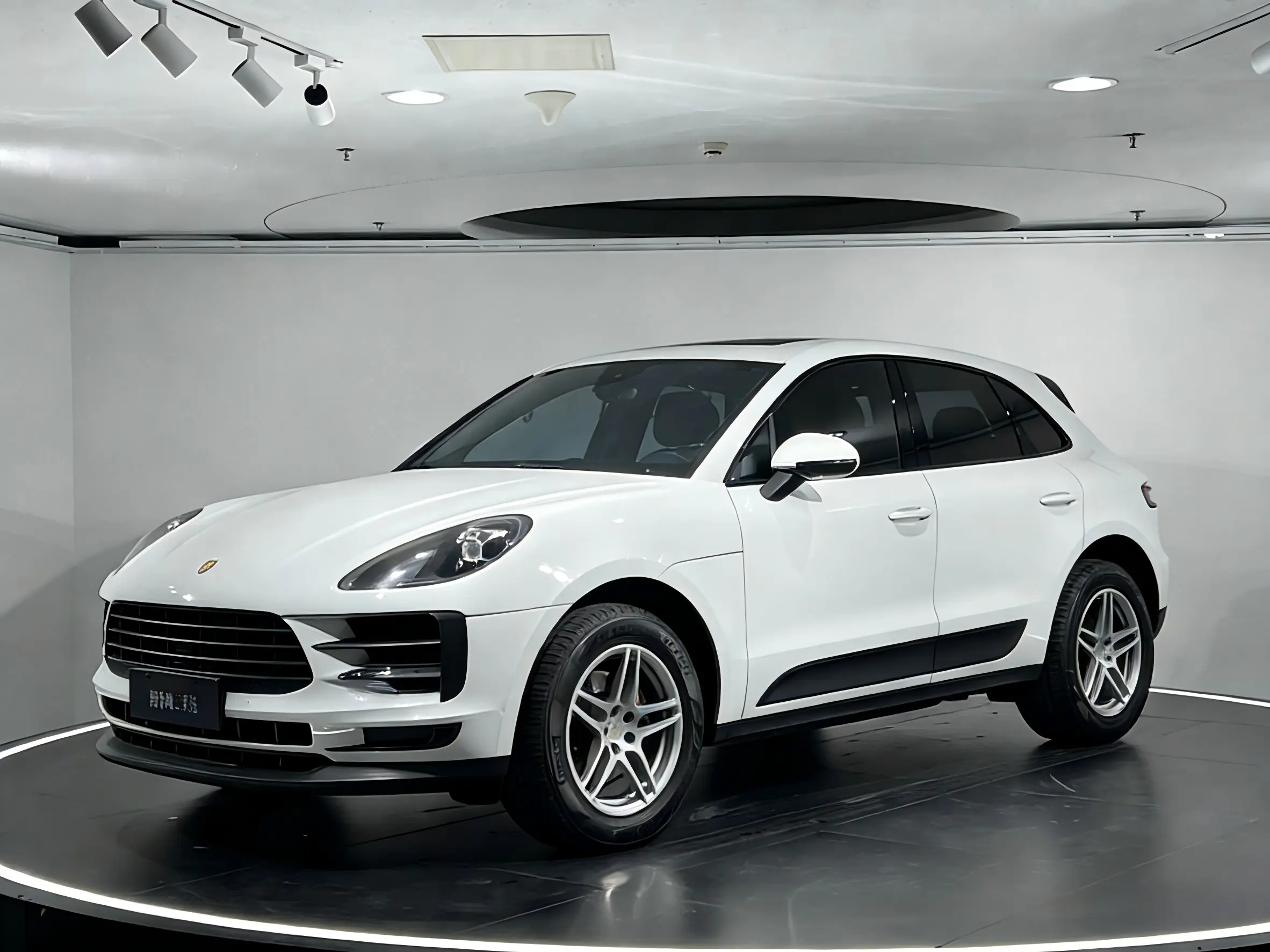 Porsche Macan  из Китая