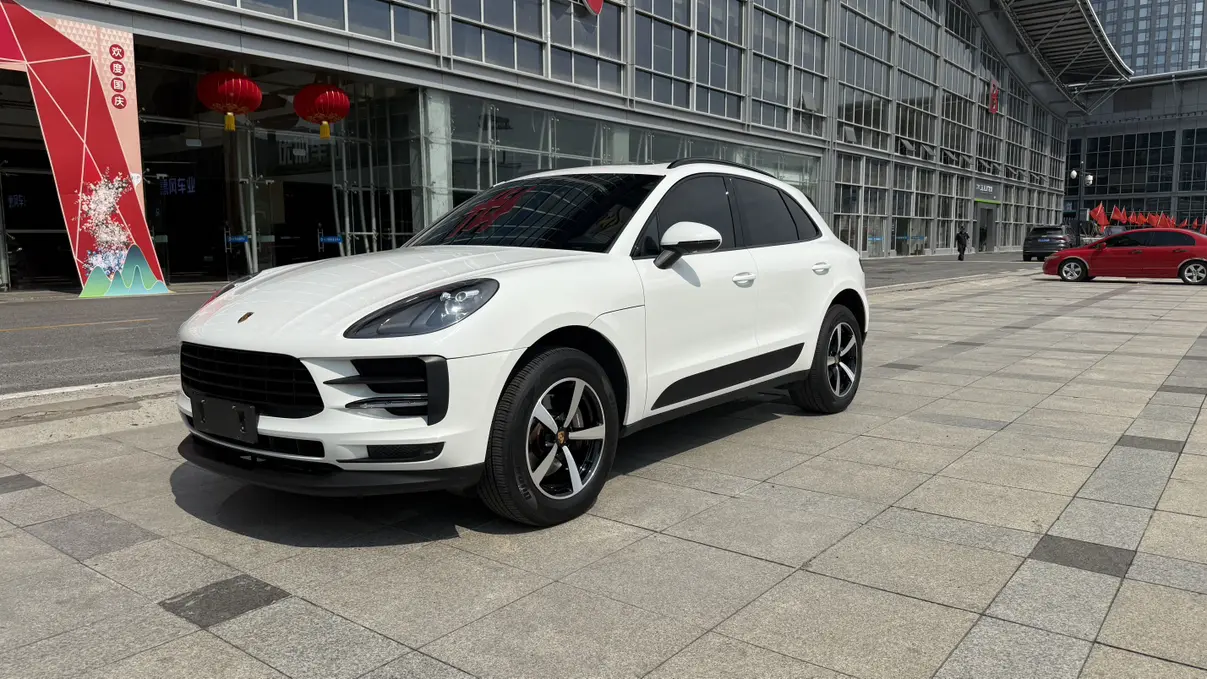 Porsche Macan  из Китая