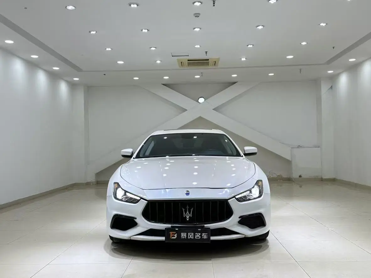 Maserati Ghibli  из Китая
