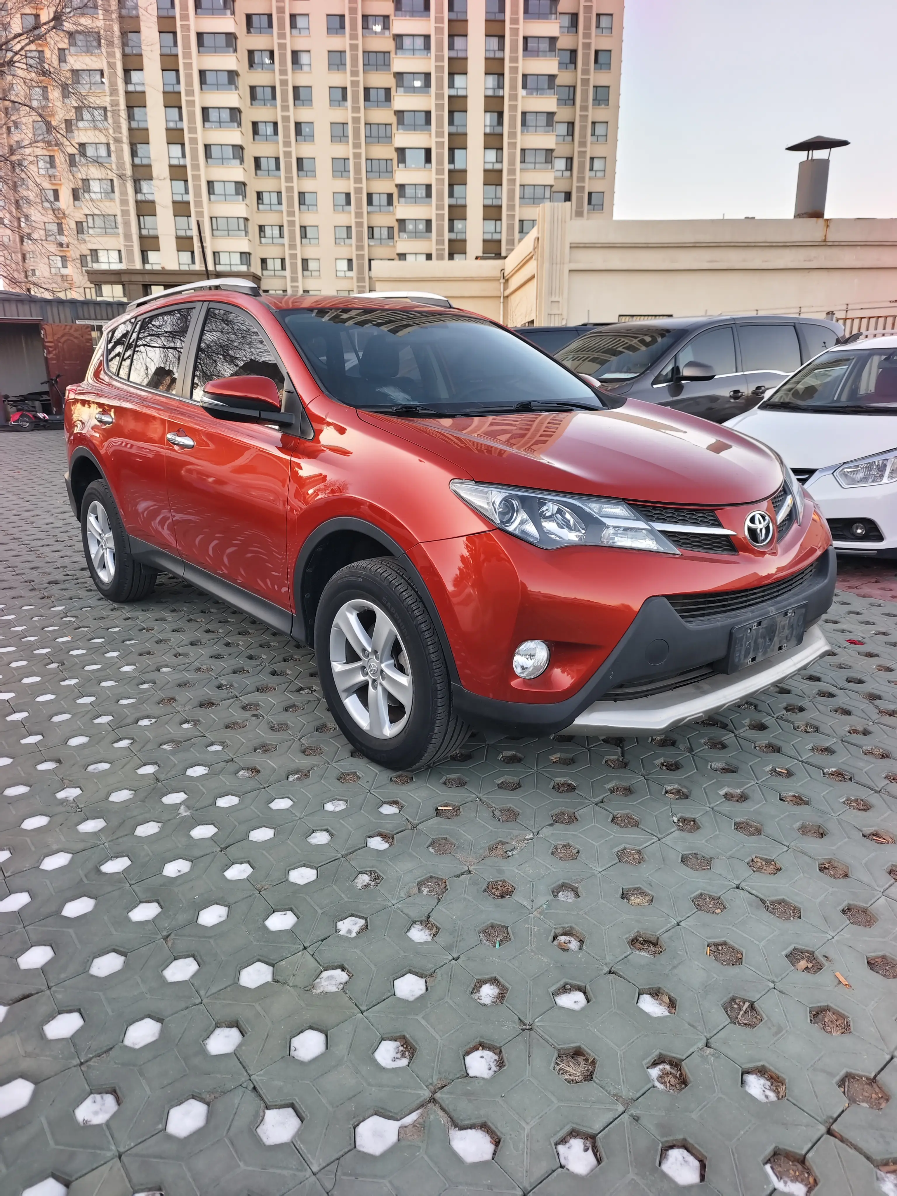 Toyota RAV4  из Китая