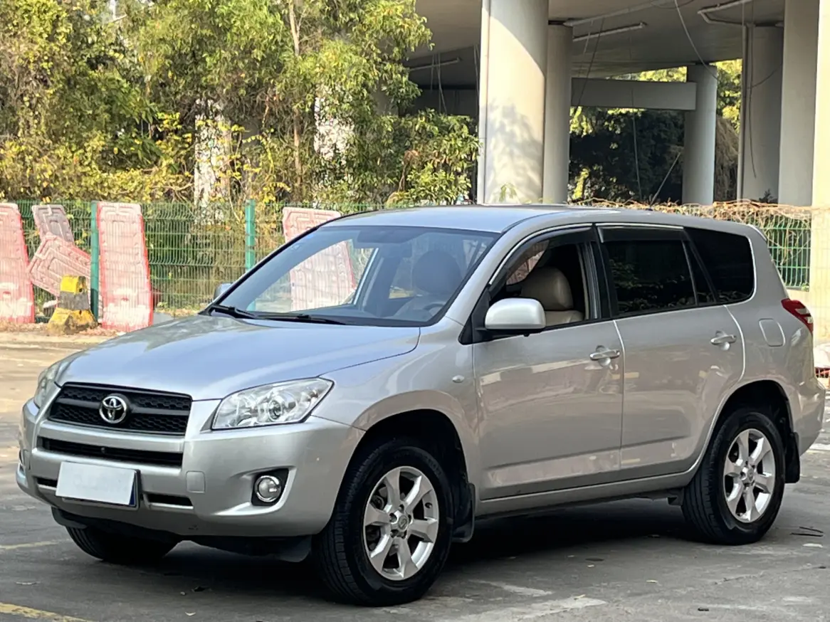 Toyota RAV4  из Китая