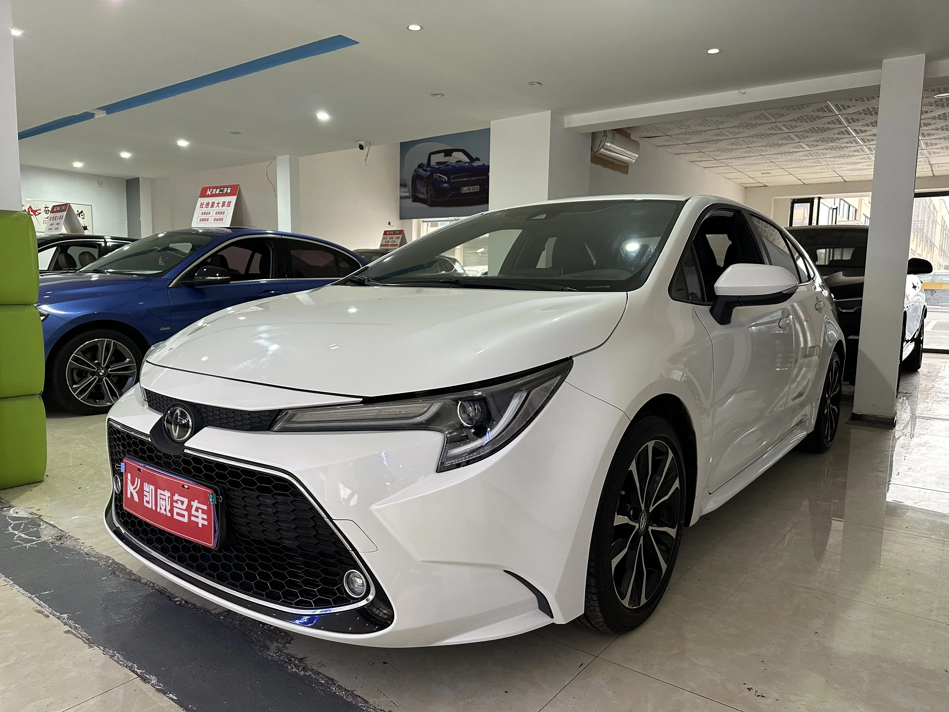 Toyota Levin (Lei Ling)  из Китая