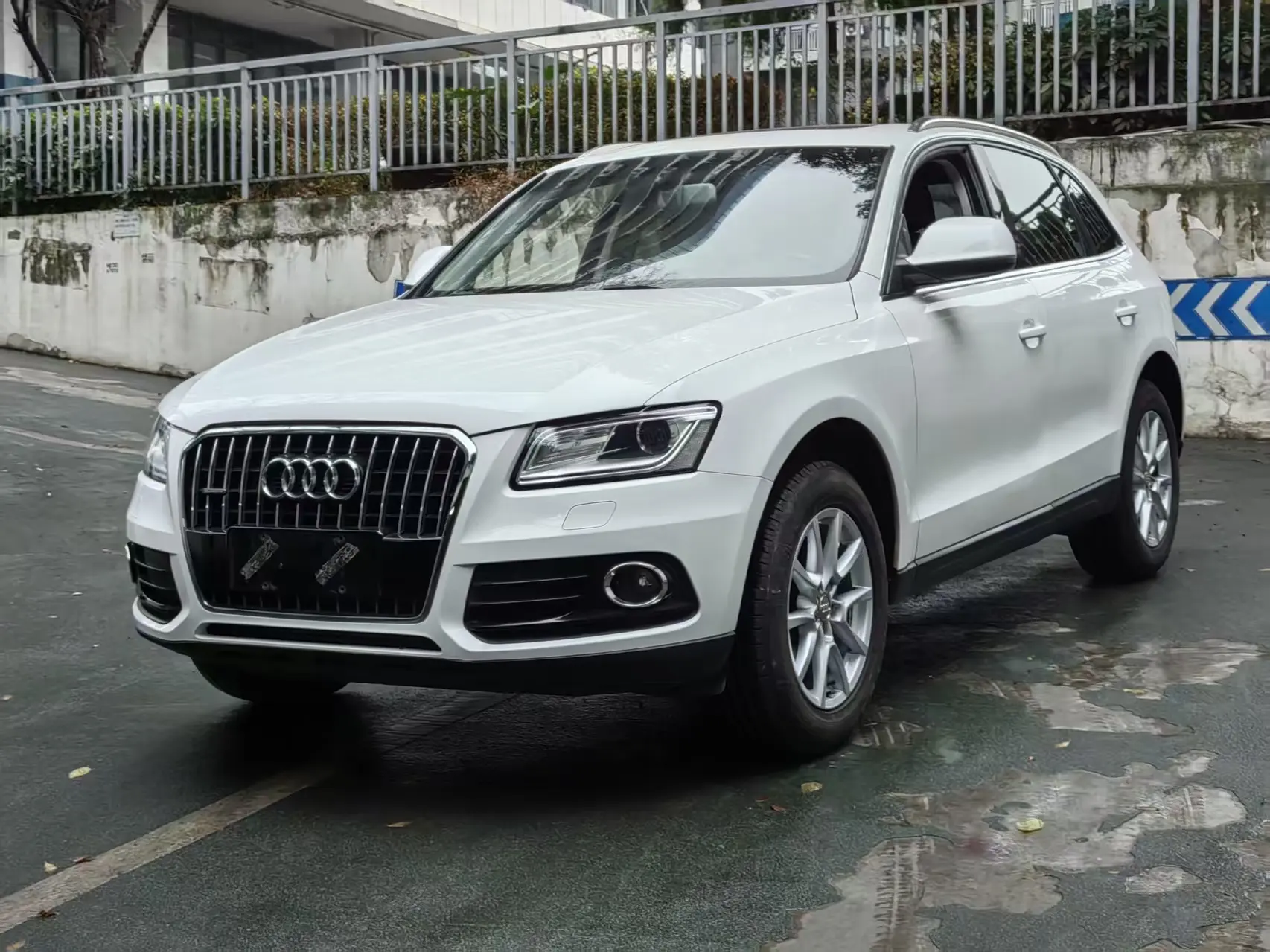 Audi Q5  из Китая