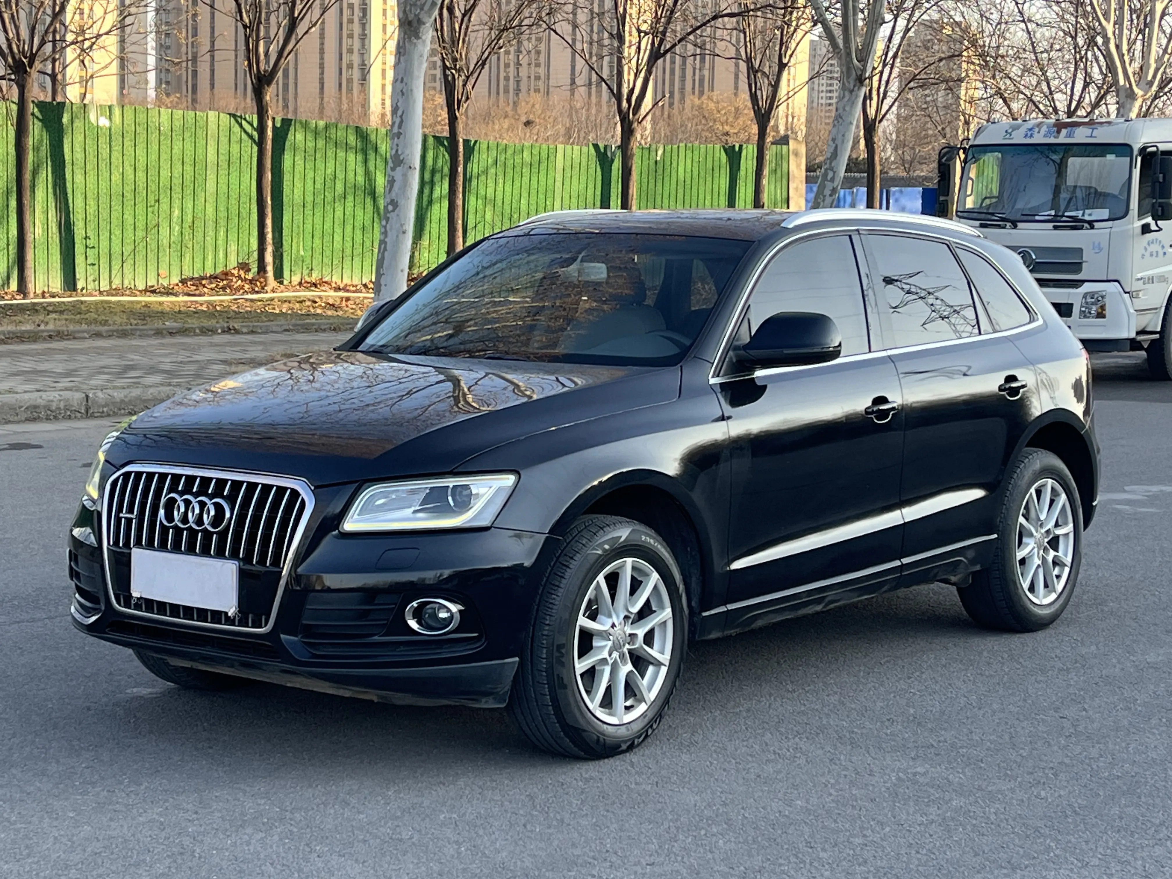 Audi Q5  из Китая